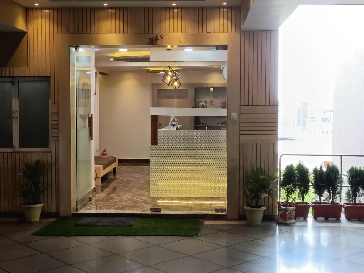 Fabhotel Symphony Grand Ahmedabad Eksteriør billede