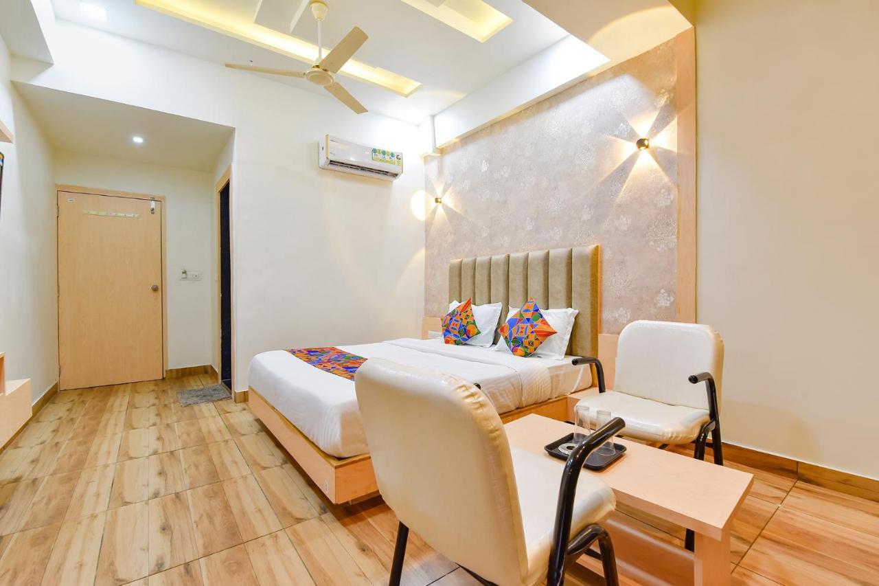 Fabhotel Symphony Grand Ahmedabad Eksteriør billede