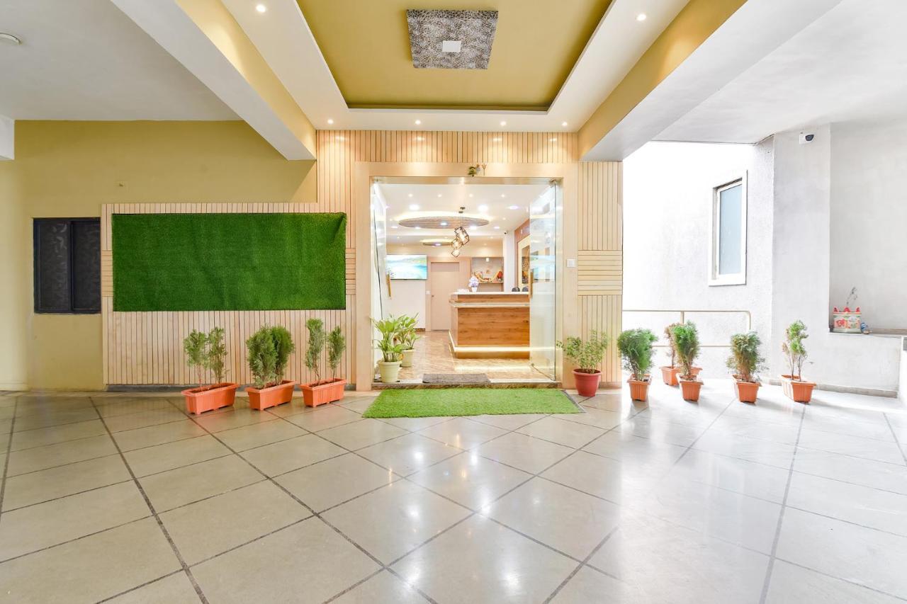 Fabhotel Symphony Grand Ahmedabad Eksteriør billede
